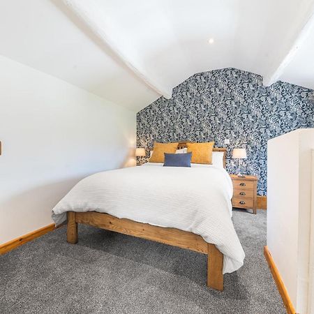 The Black Dog Apartment Dalton-in-Furness Dış mekan fotoğraf