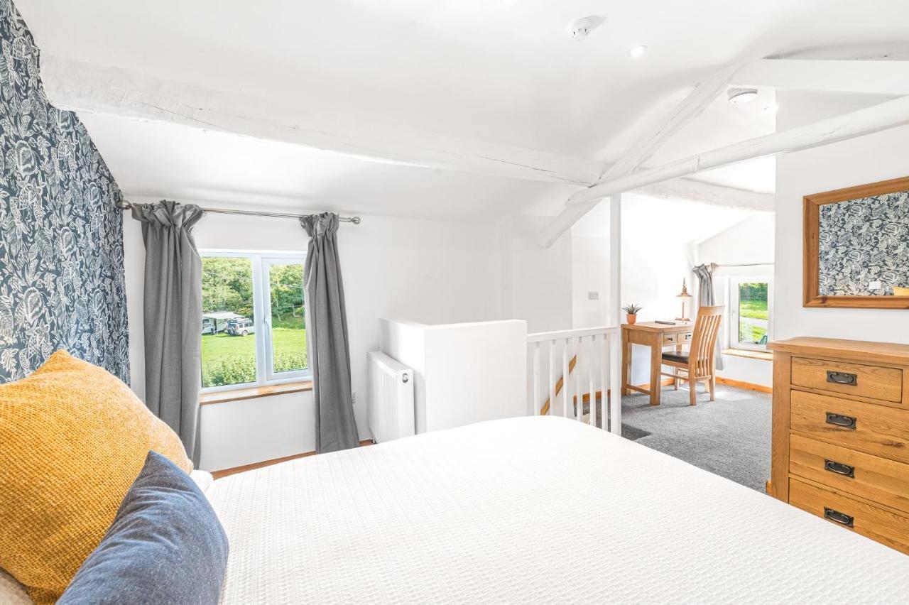 The Black Dog Apartment Dalton-in-Furness Dış mekan fotoğraf