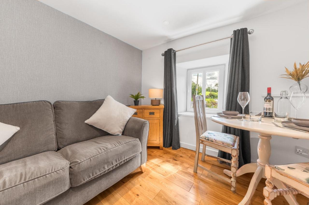 The Black Dog Apartment Dalton-in-Furness Dış mekan fotoğraf